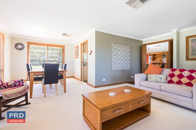 11 John Dwyer Crescent BUNGENDORE 4