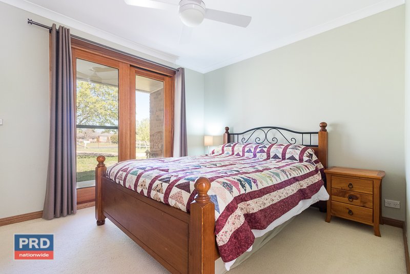 11 John Dwyer Crescent BUNGENDORE 11