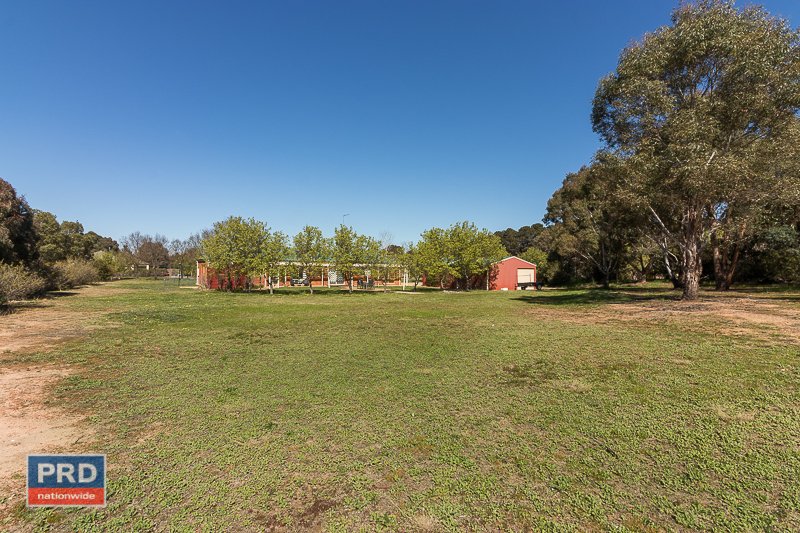 11 John Dwyer Crescent BUNGENDORE 17