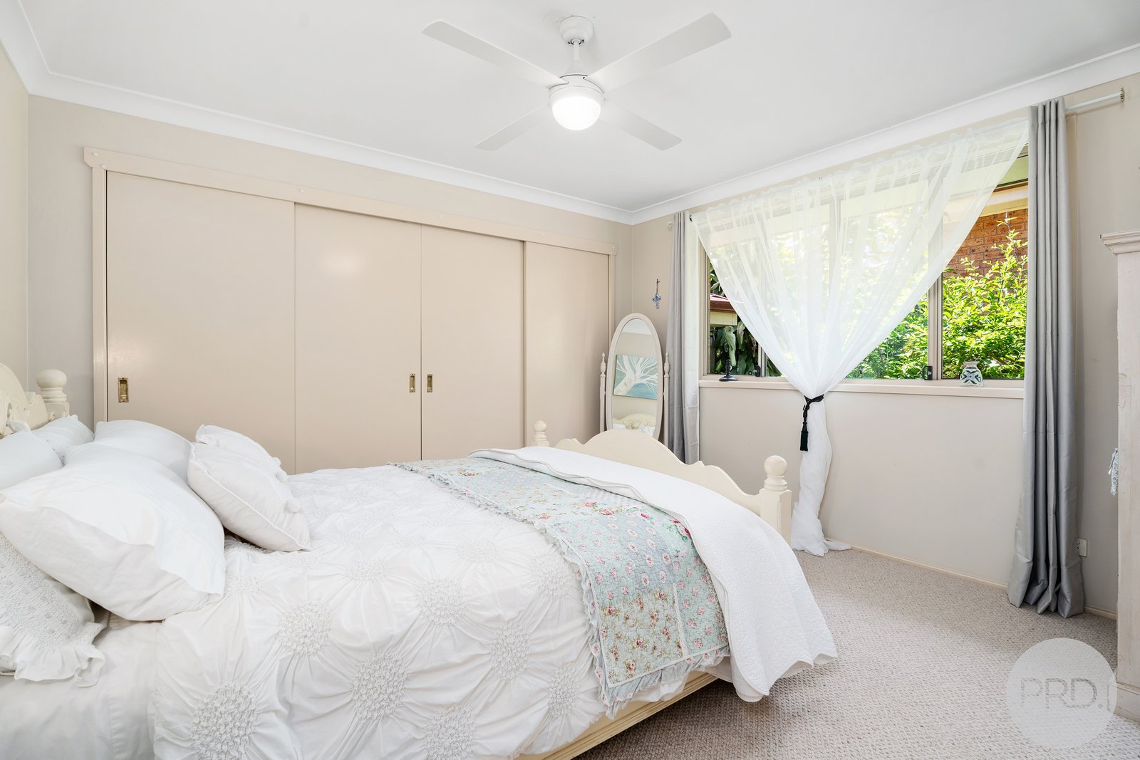 11 Johnson Parade LEMON TREE PASSAGE 13