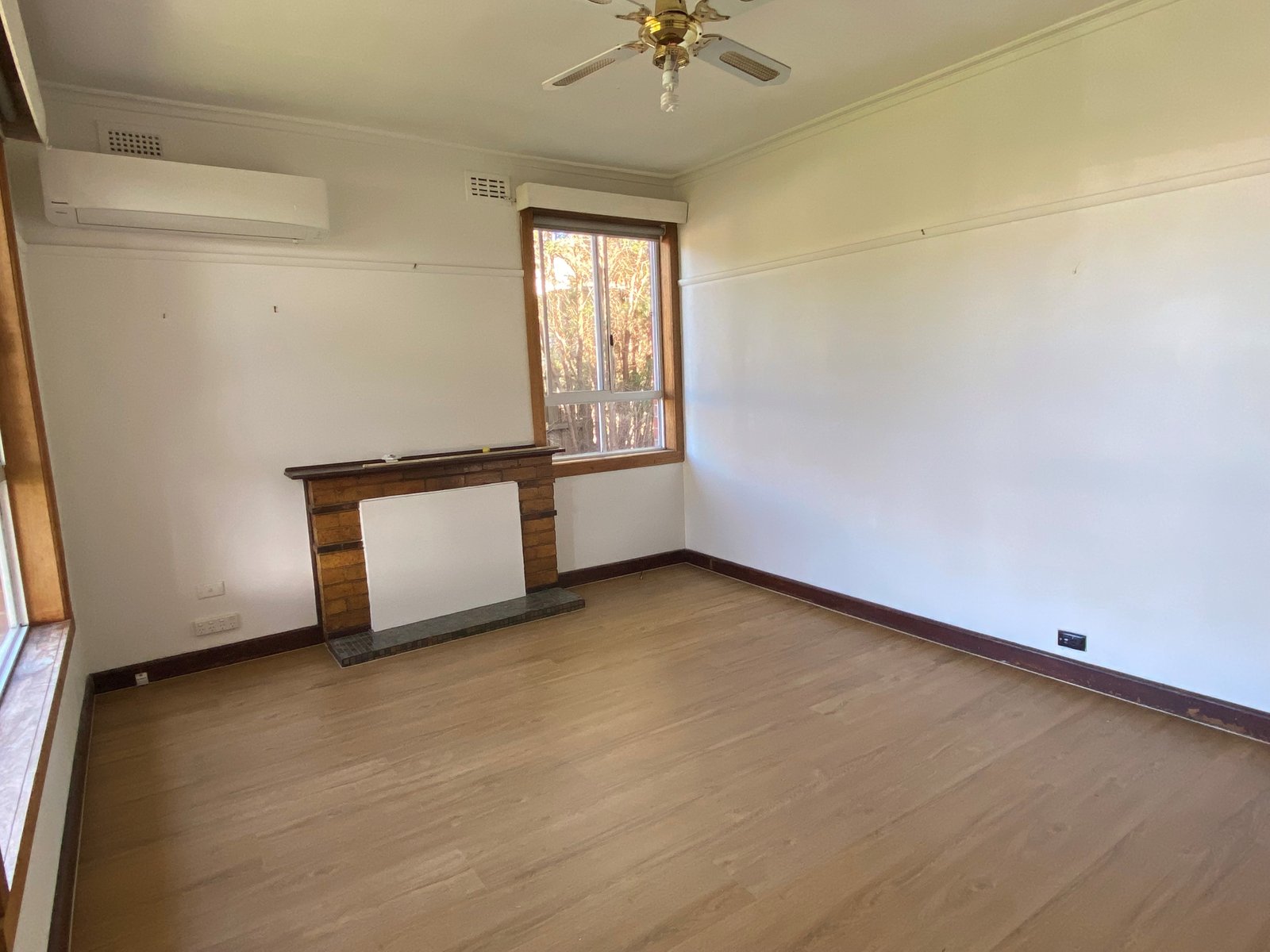 Gallery: 11 June Street