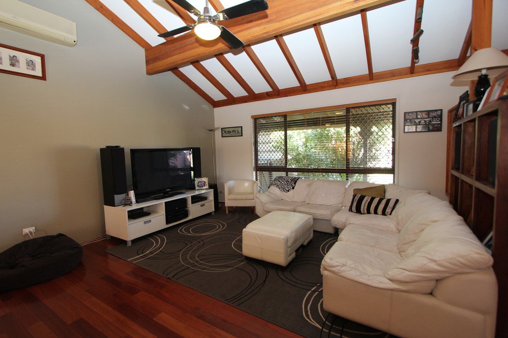 11 Kallaroo Crescent ASHMORE 2