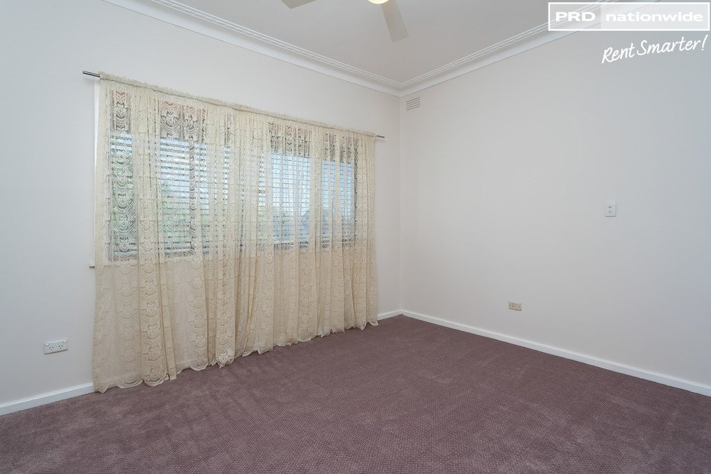 11 Karen Street TOLLAND 6