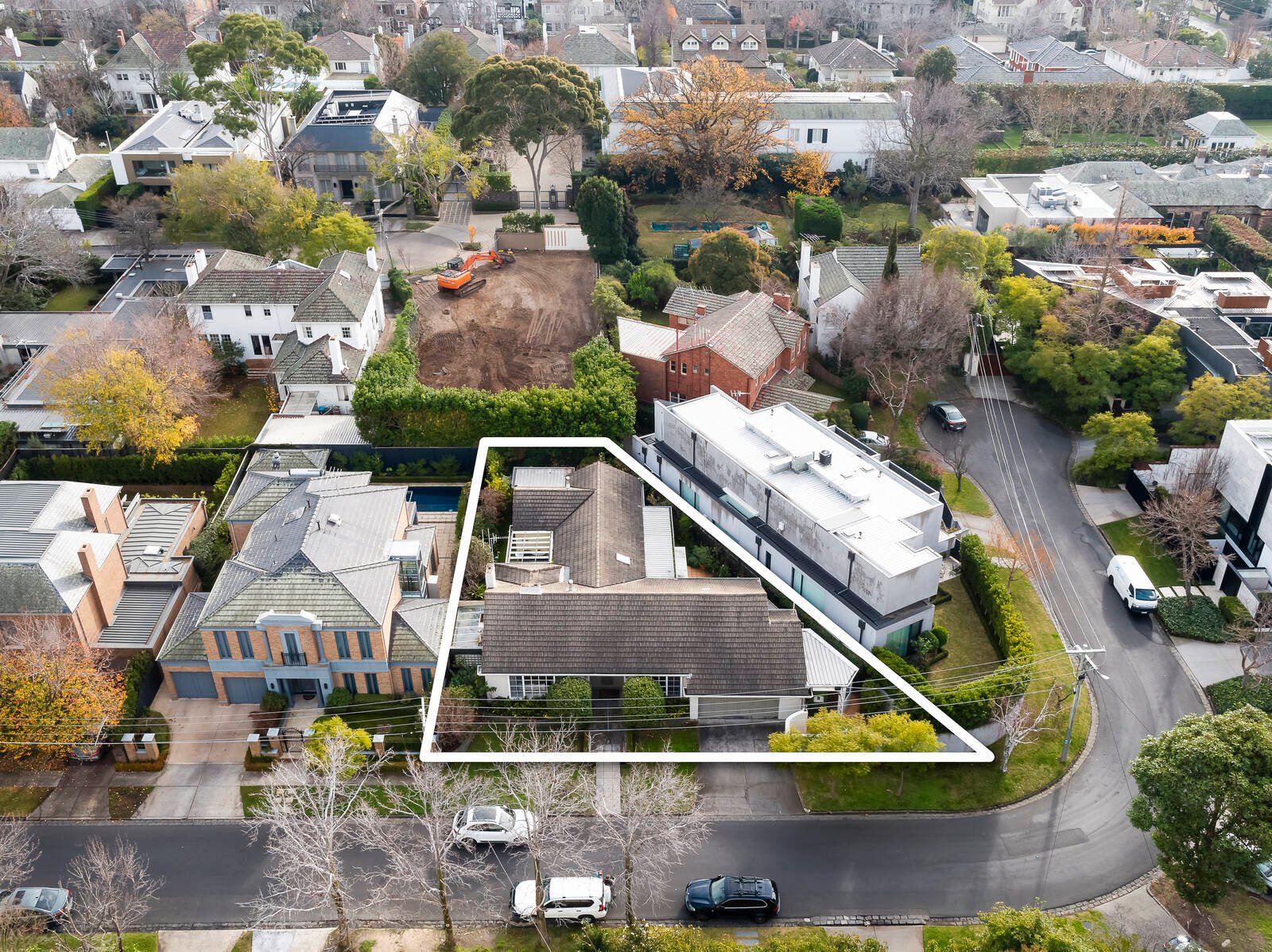 Real Estate and Property in 11 Kent Court, Toorak, VIC