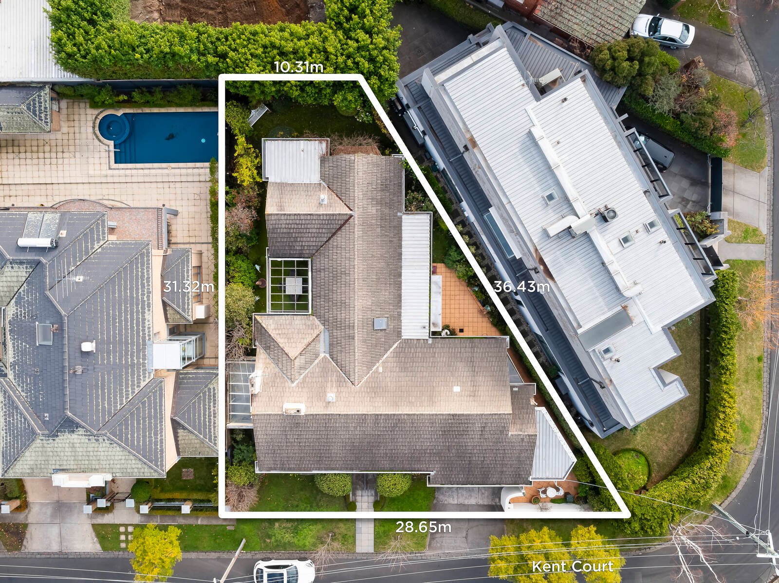 Real Estate and Property in 11 Kent Court, Toorak, VIC