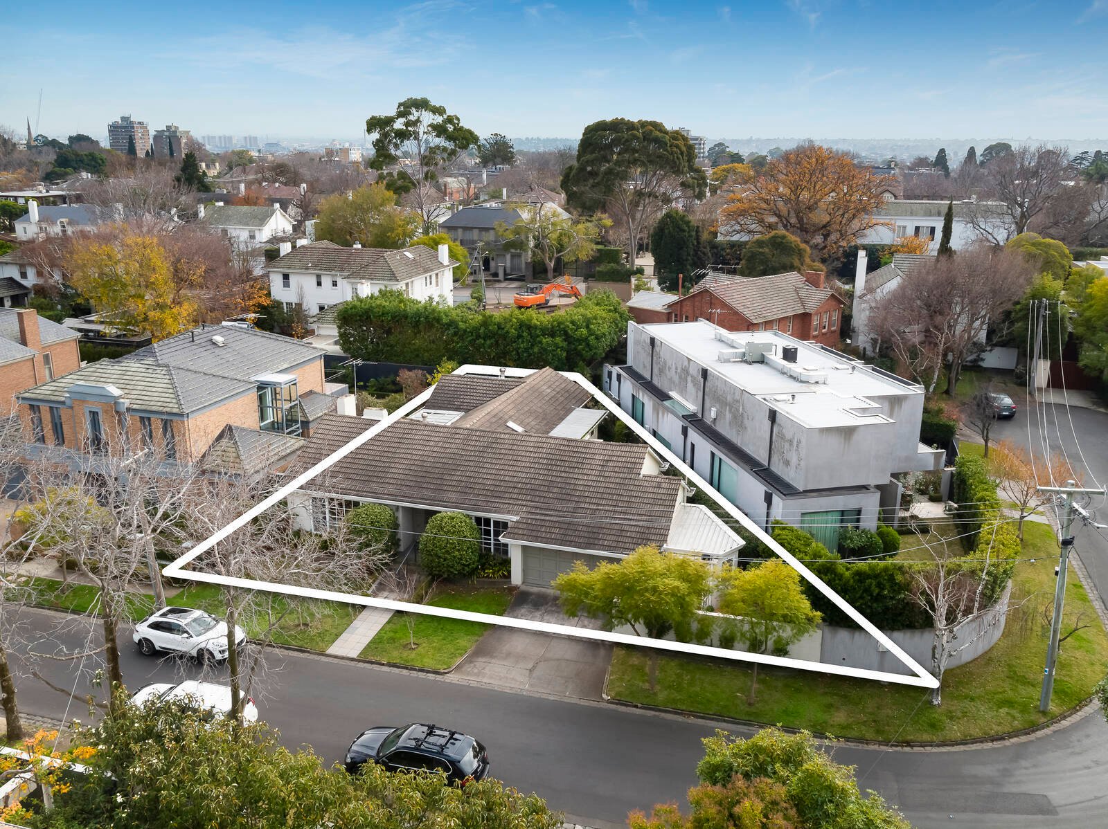 Real Estate and Property in 11 Kent Court, Toorak, VIC