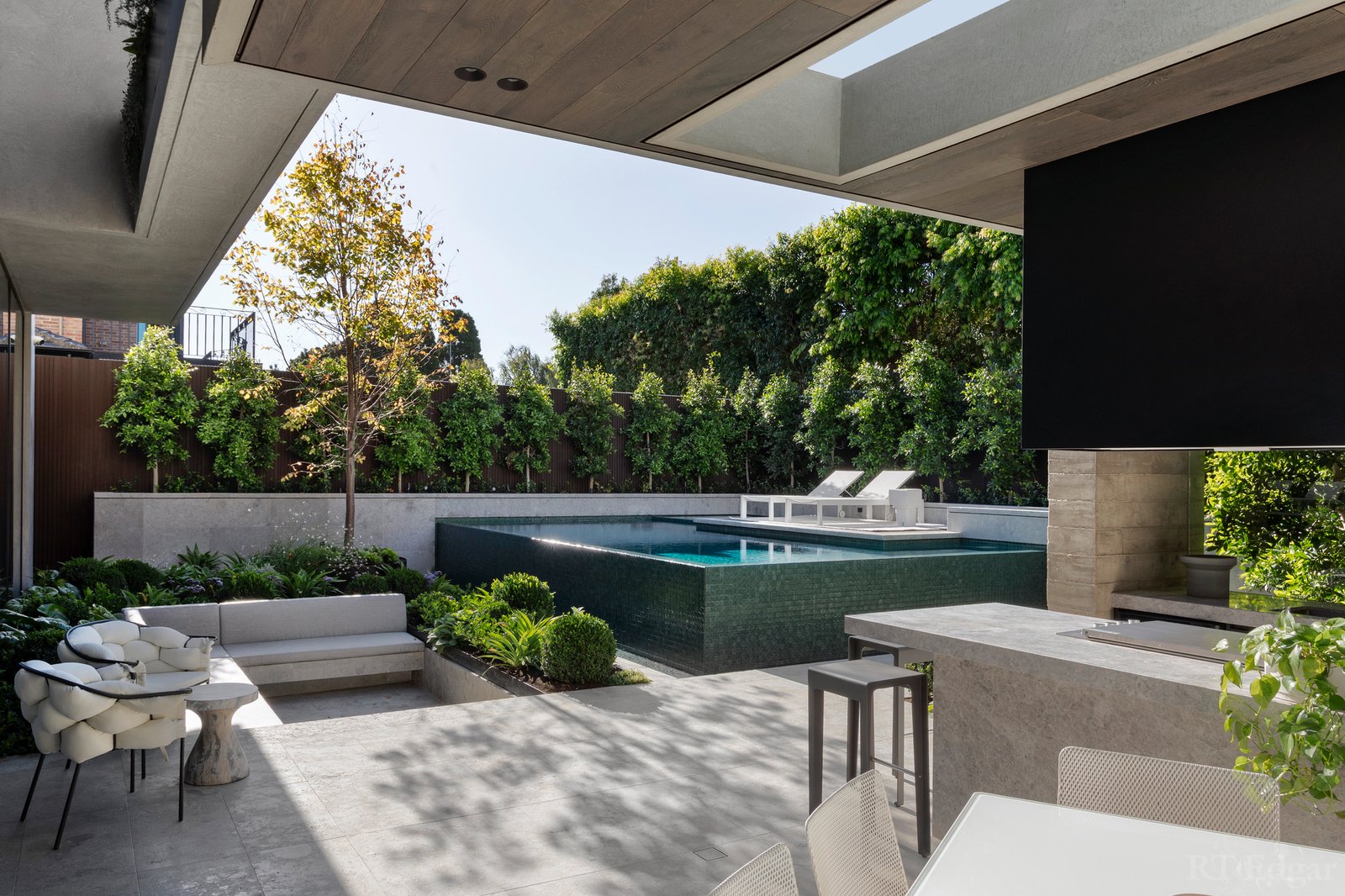 Real Estate and Property in 11 Kent Court, Toorak, VIC