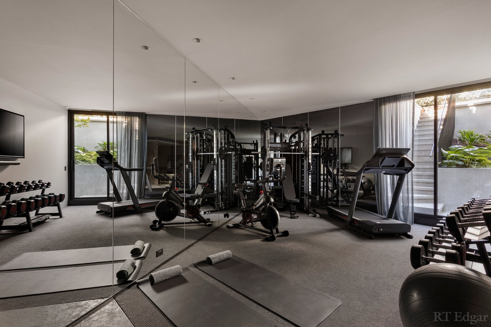 Real Estate and Property in 11 Kent Court, Toorak, VIC