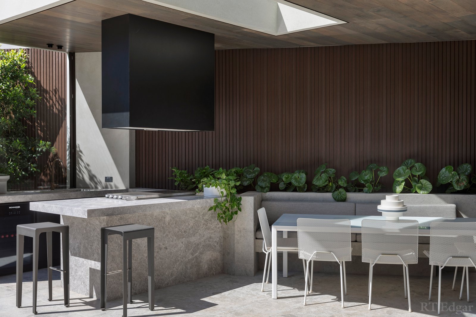 Real Estate and Property in 11 Kent Court, Toorak, VIC