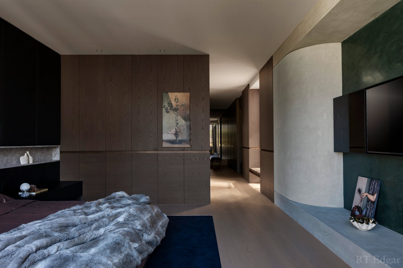 Real Estate and Property in 11 Kent Court, Toorak, VIC