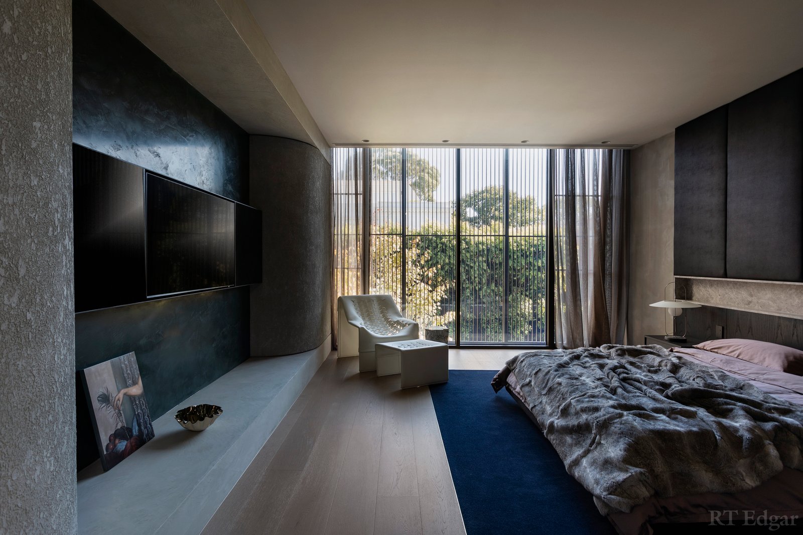 Real Estate and Property in 11 Kent Court, Toorak, VIC