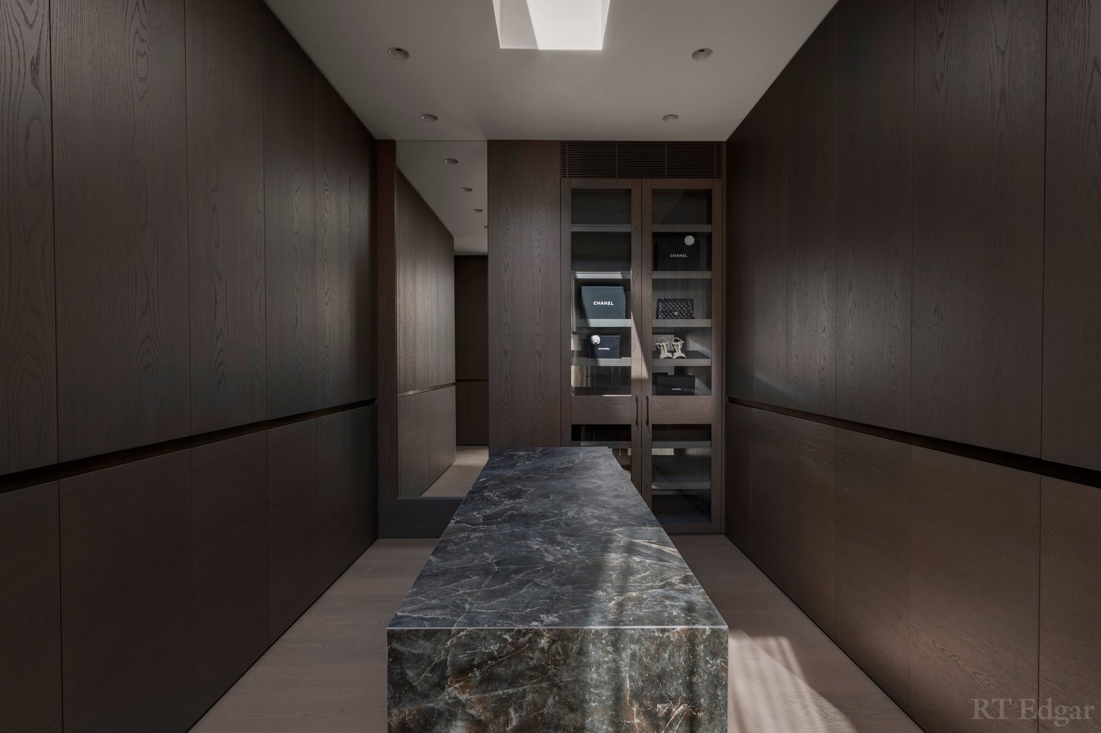 Real Estate and Property in 11 Kent Court, Toorak, VIC