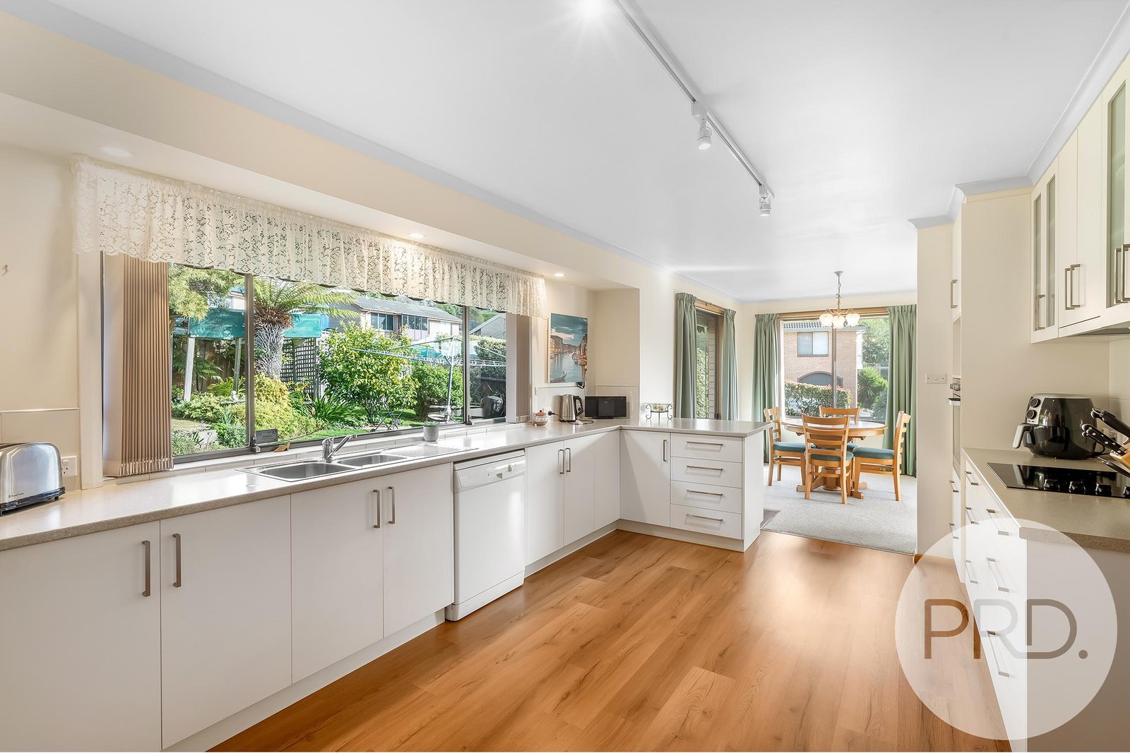 11 Kilander Crescent BERRIEDALE 17