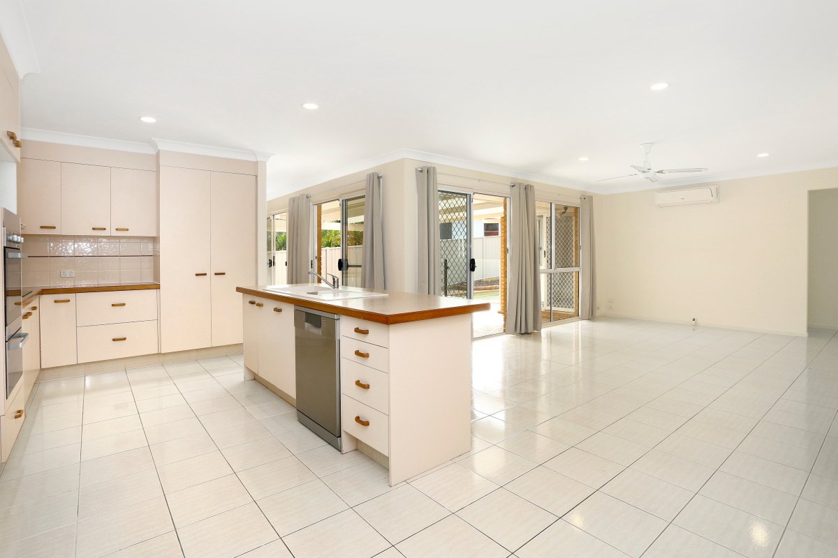 11 Kilburn Street ROBINA 4