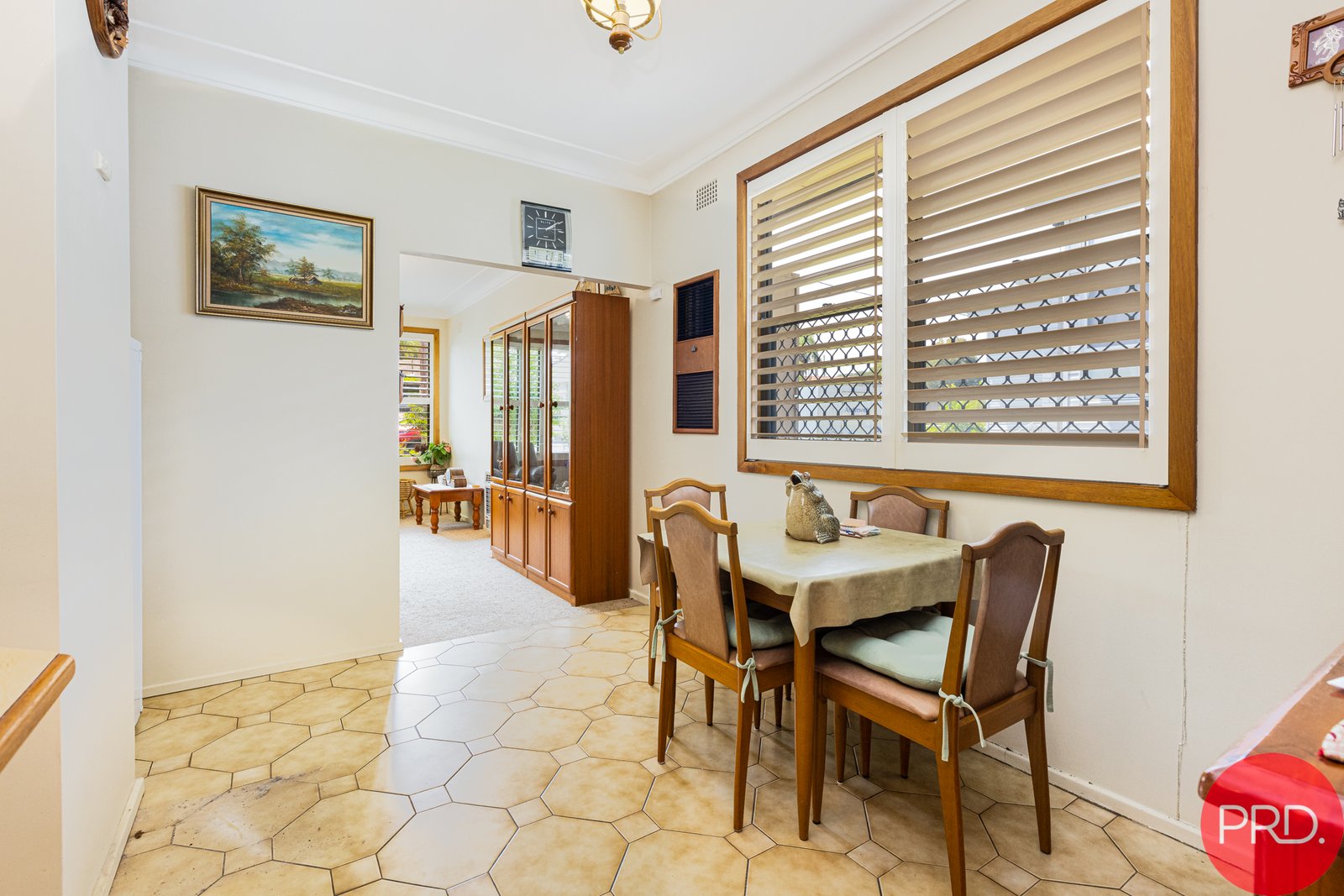 11 Kimian Avenue WARATAH WEST 12