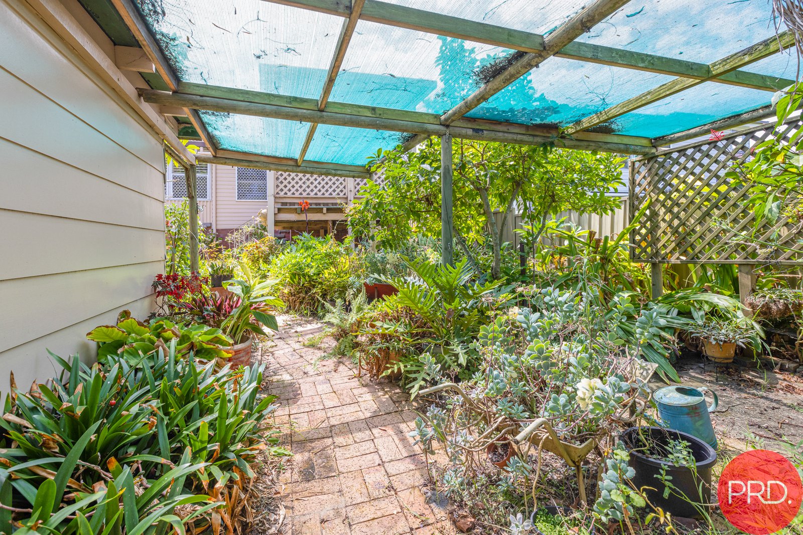 11 Kimian Avenue WARATAH WEST 27