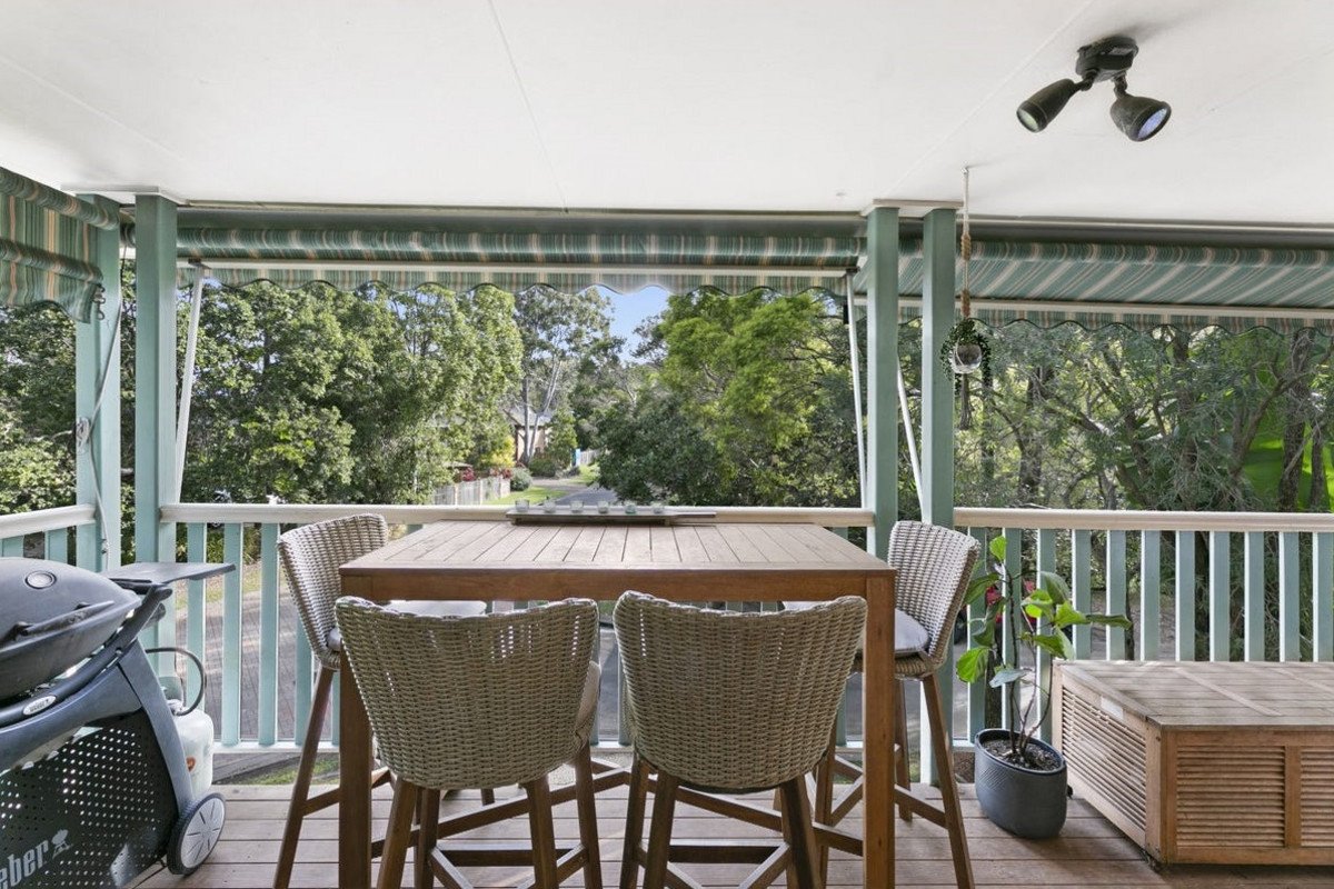 1/1 Kingia Court Burleigh Heads 13