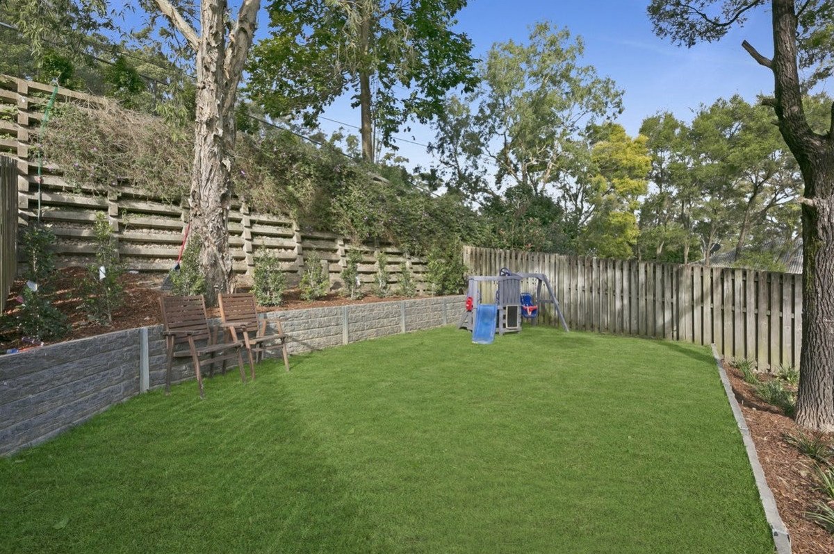 1/1 Kingia Court Burleigh Heads 31