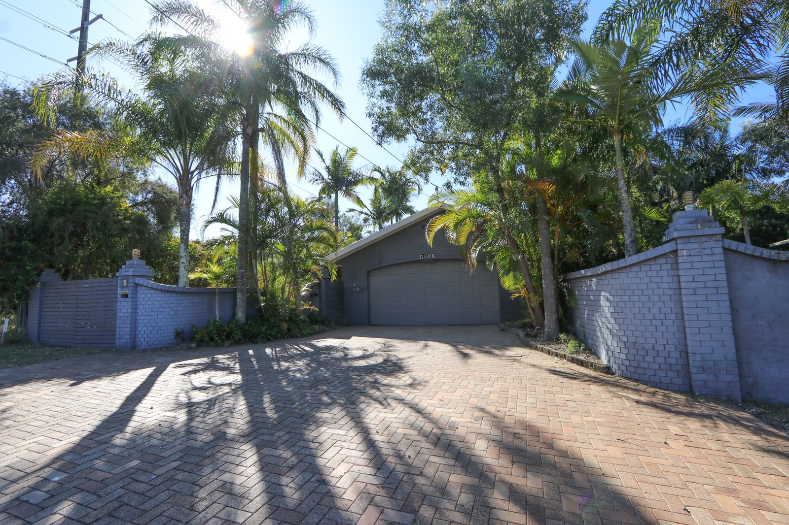 11 Kingsway Drive MOLENDINAR 1