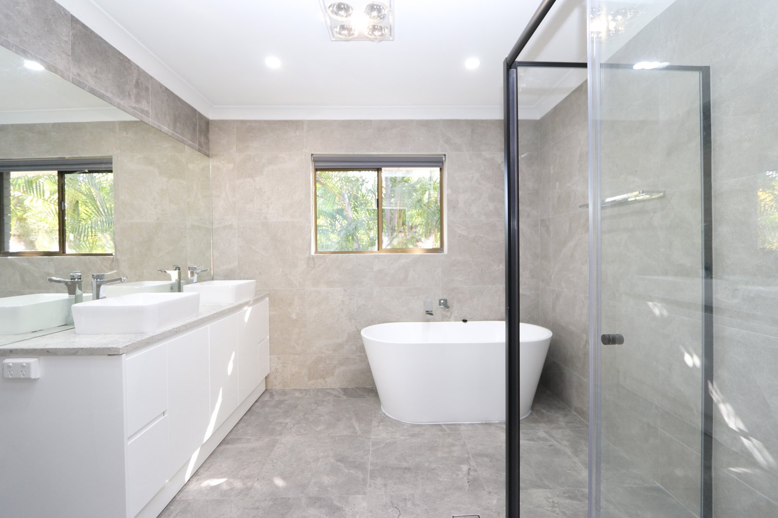 11 Kingsway Drive MOLENDINAR 6