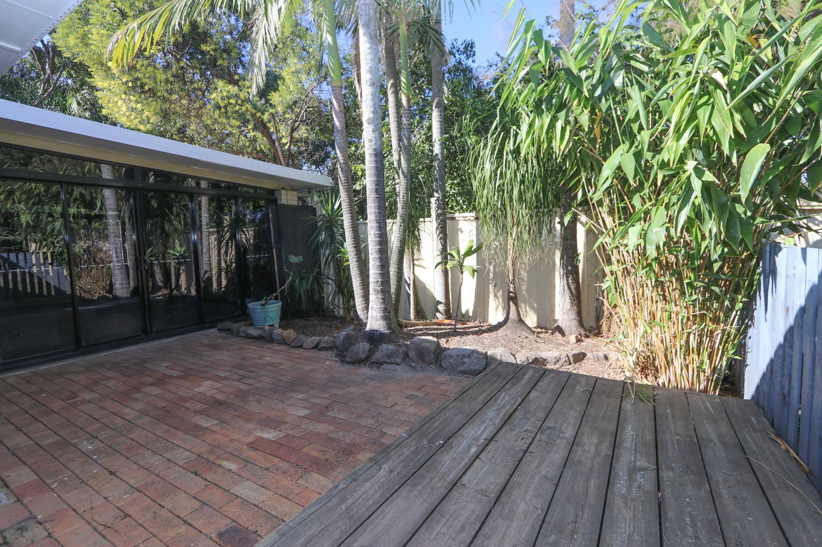 11 Kingsway Drive MOLENDINAR 20