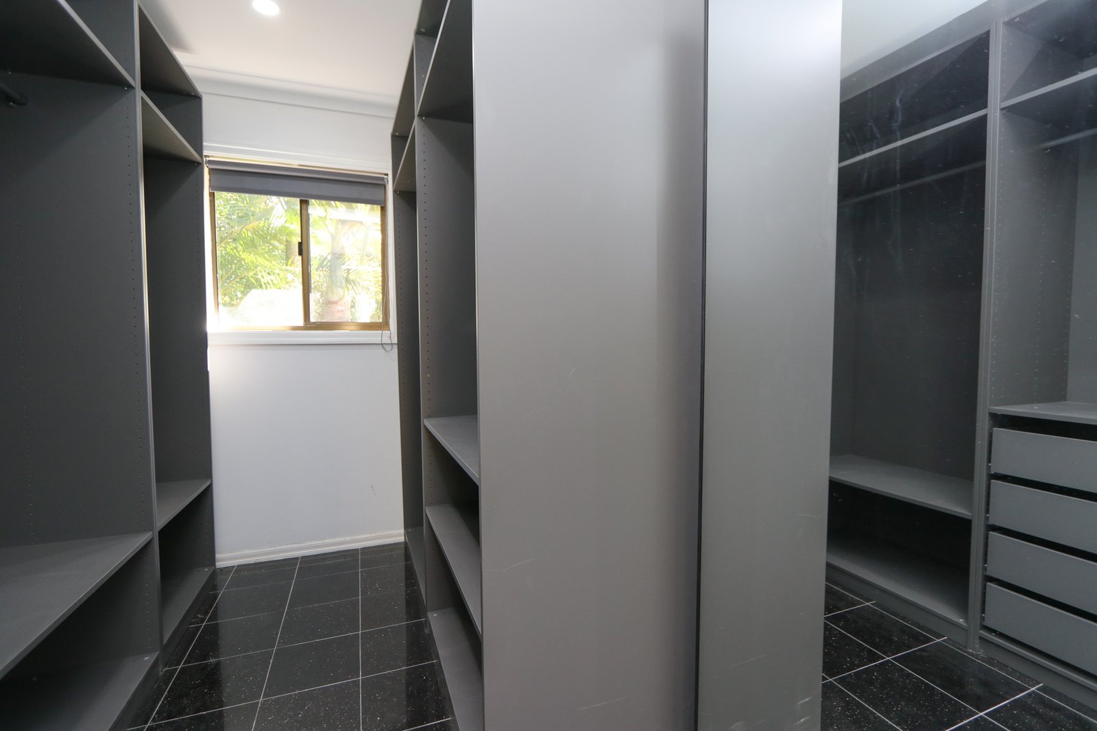11 Kingsway Drive MOLENDINAR 8