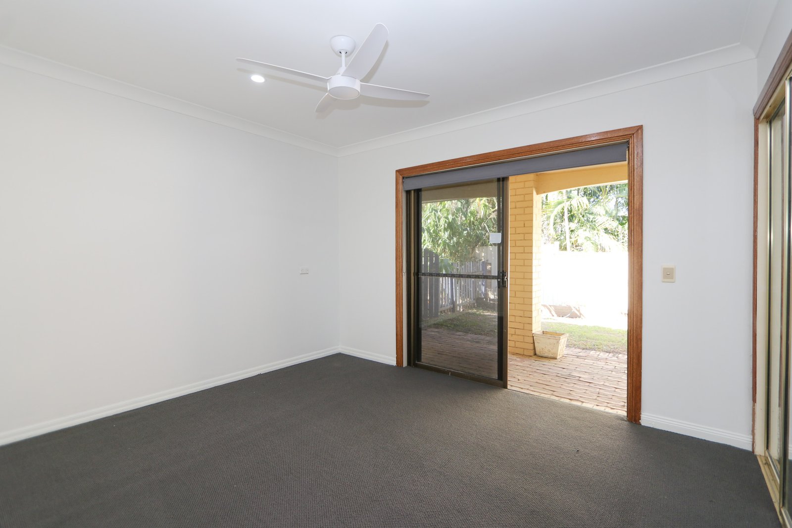 11 Kingsway Drive MOLENDINAR 10