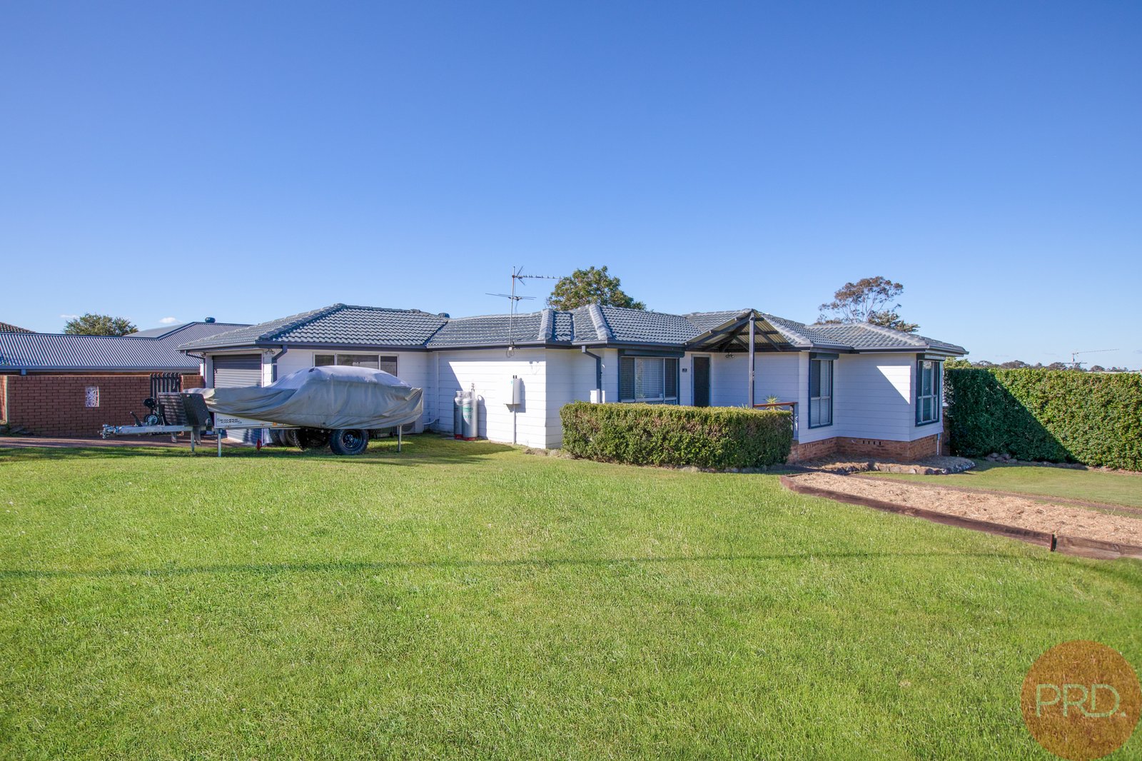 11 Krohn Street RUTHERFORD 14