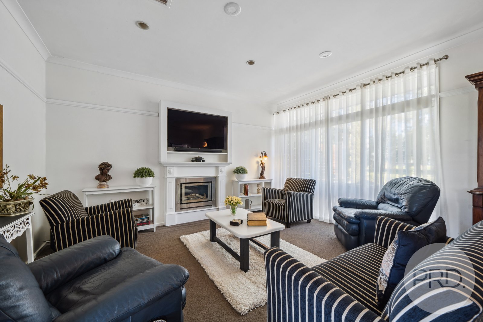11 Kyeamba Avenue LAKE ALBERT 6