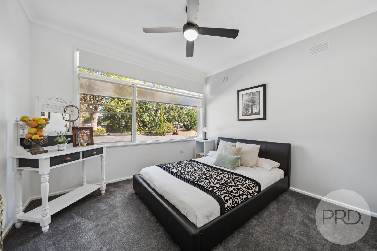 11 Kyeamba Avenue LAKE ALBERT 10
