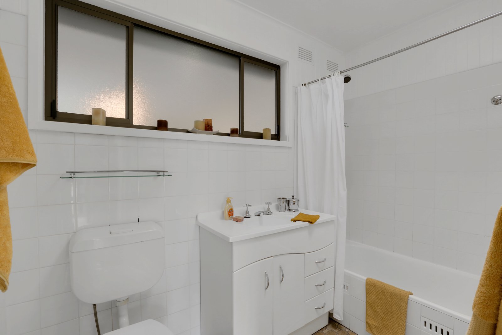 11 Kyeema Avenue KOONAWARRA 6