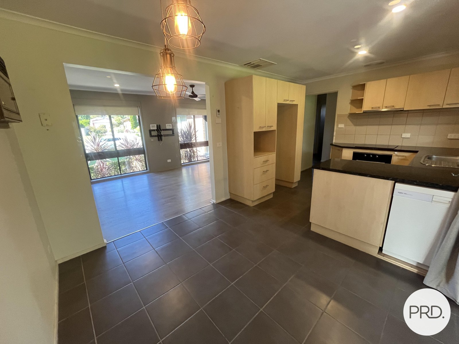 11 Lacebark Court THURGOONA 3
