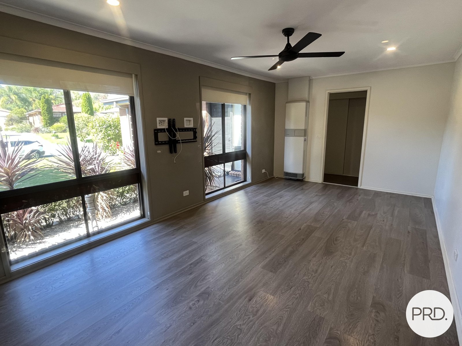 11 Lacebark Court THURGOONA 5