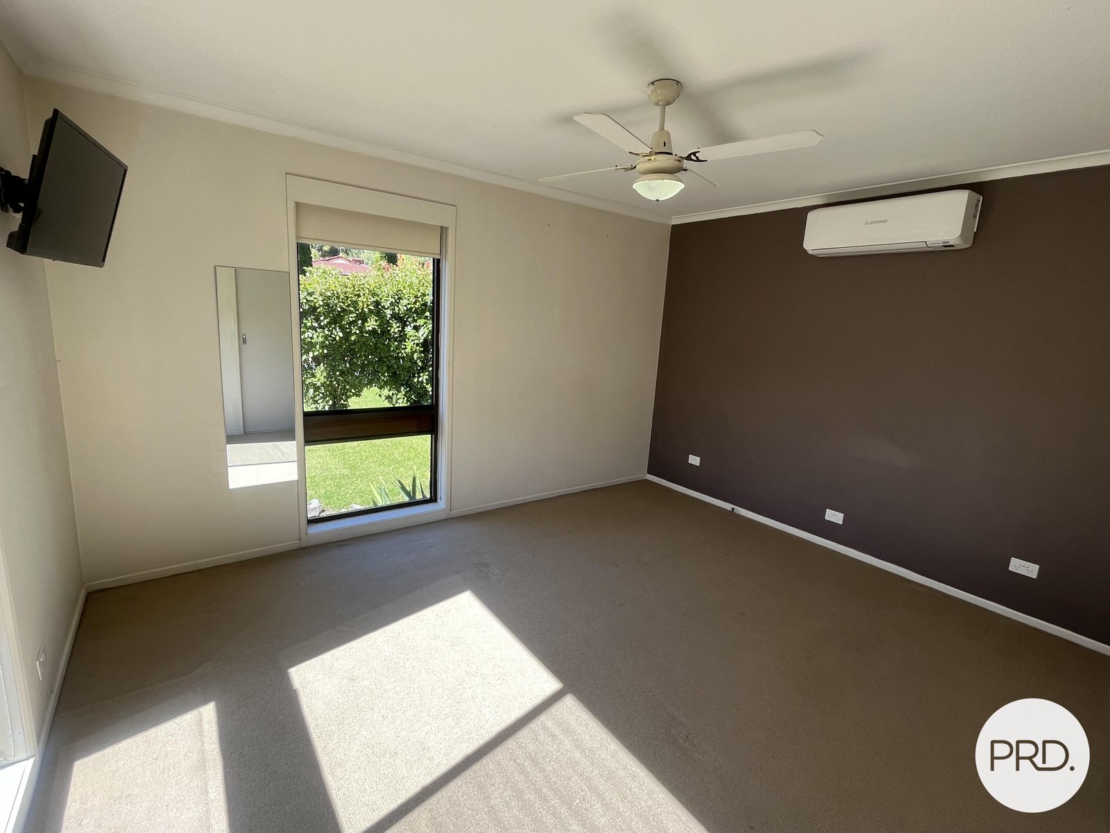 11 Lacebark Court THURGOONA 7