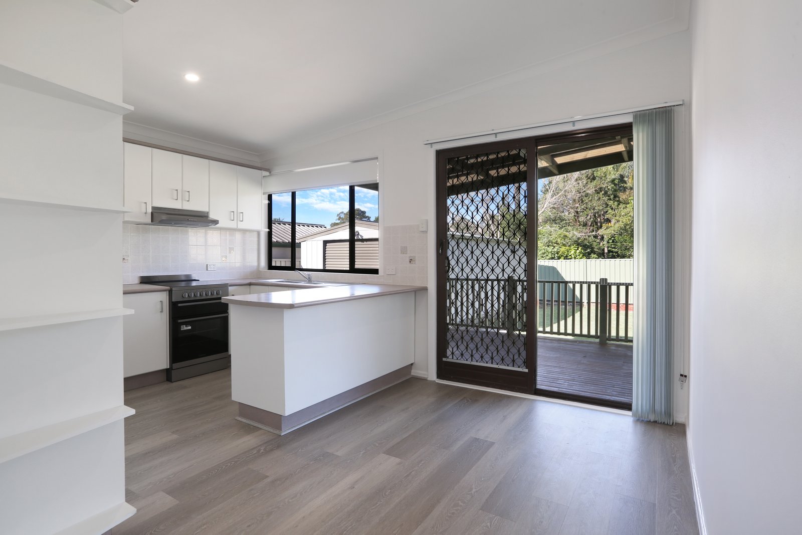 11 Lakelands Drive DAPTO 5