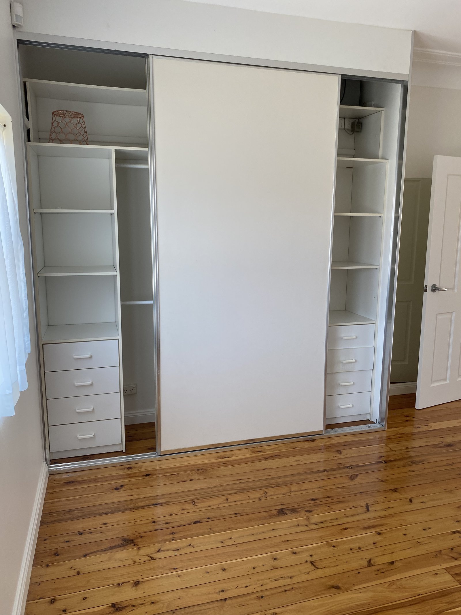 11 Lakeside Avenue MONTEREY 6