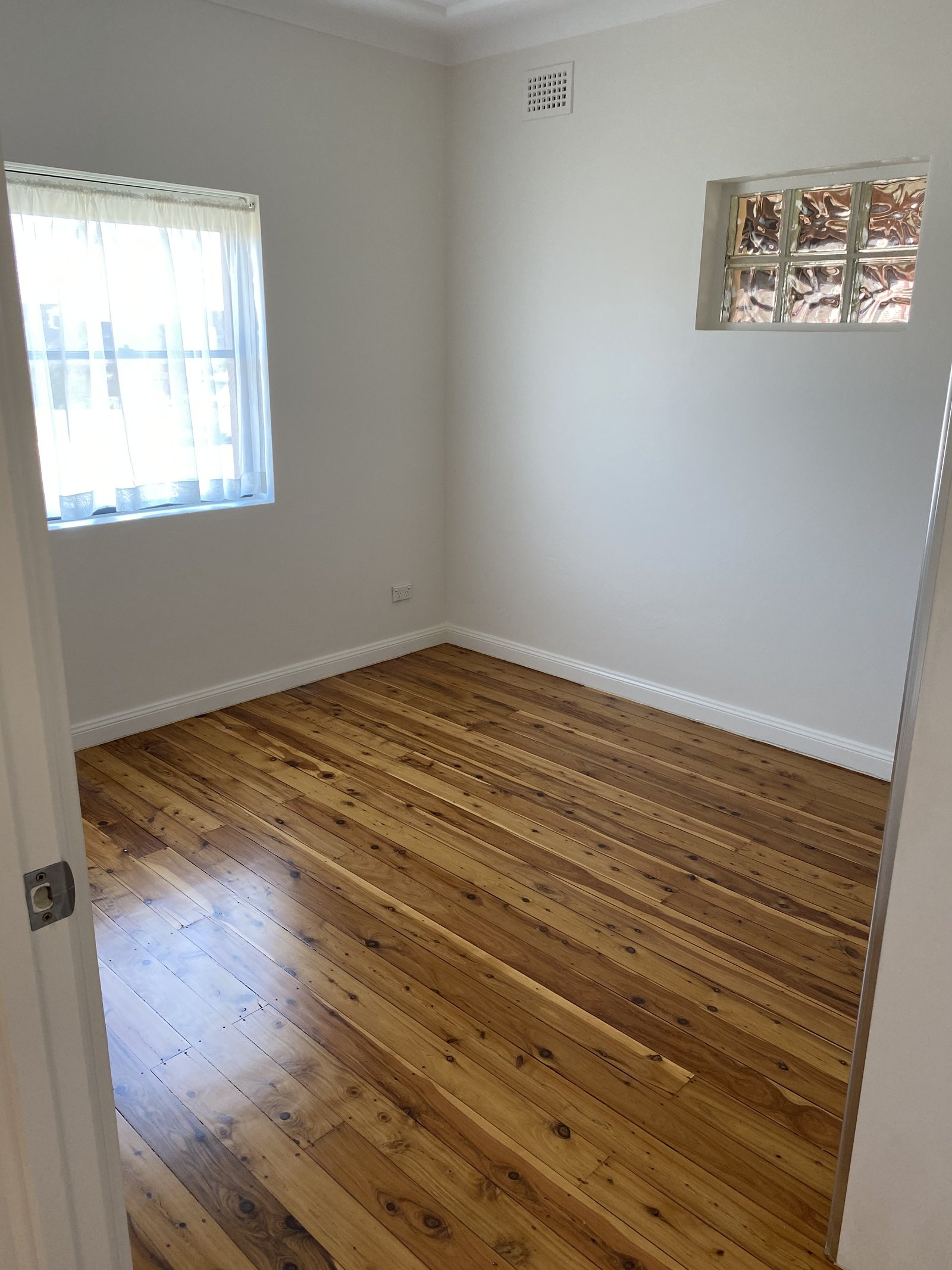 11 Lakeside Avenue MONTEREY 7