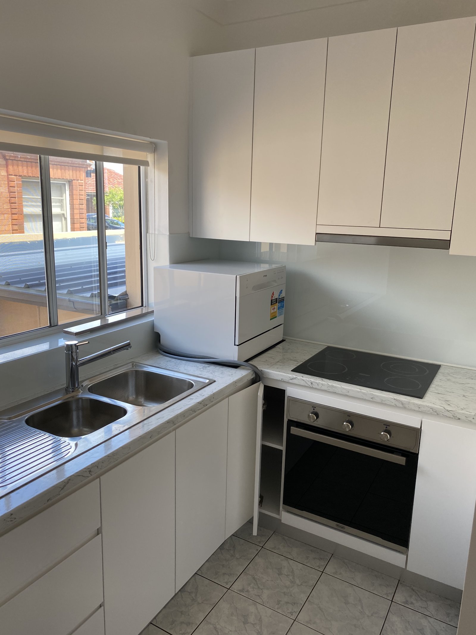 11 Lakeside Avenue MONTEREY 11