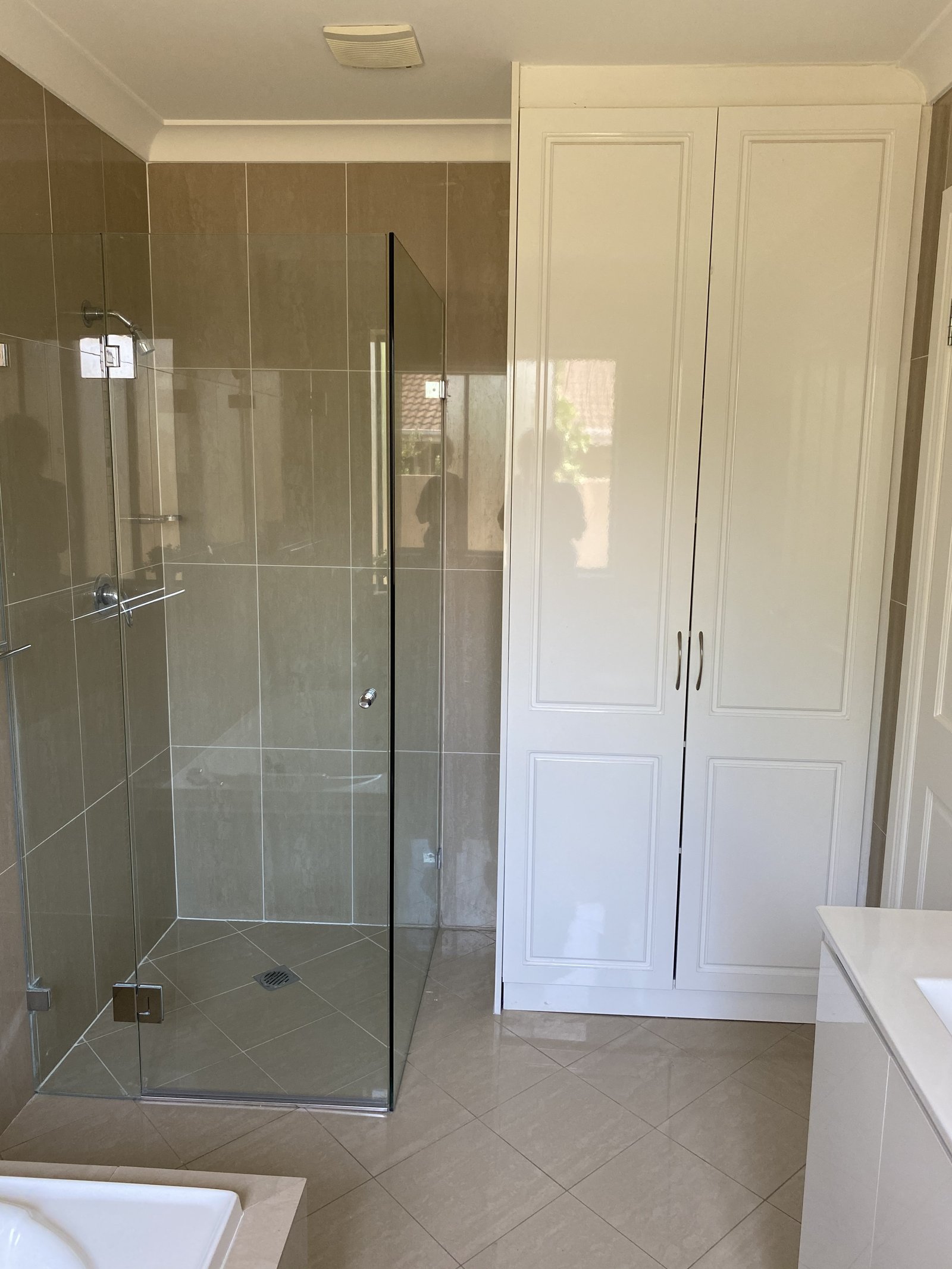 11 Lakeside Avenue MONTEREY 14