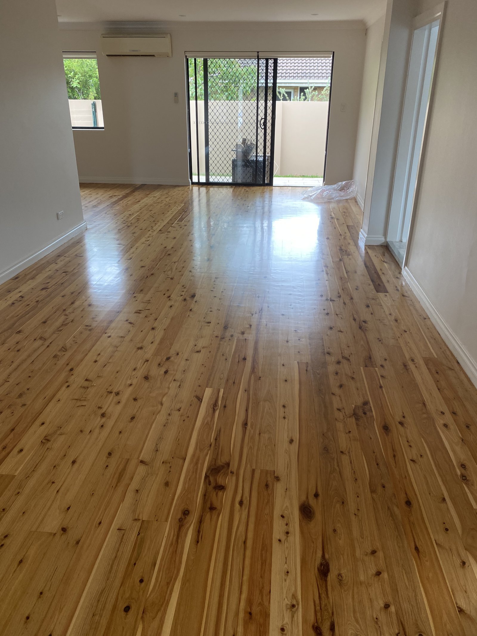 11 Lakeside Avenue MONTEREY 2