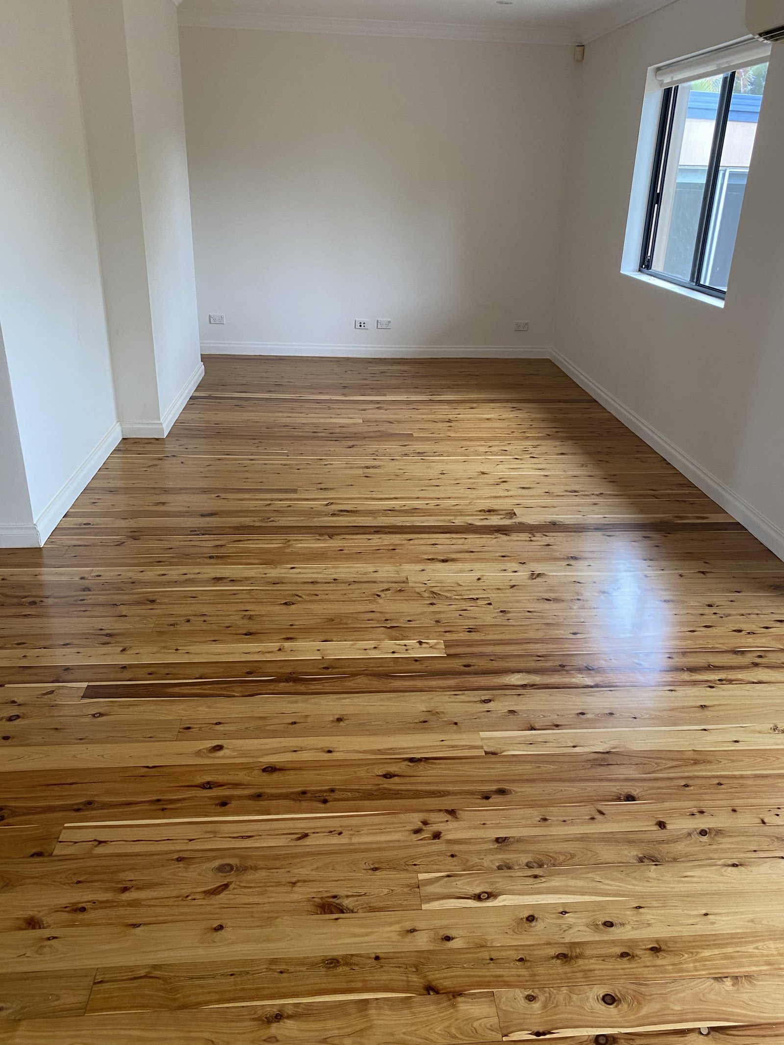 11 Lakeside Avenue MONTEREY 3