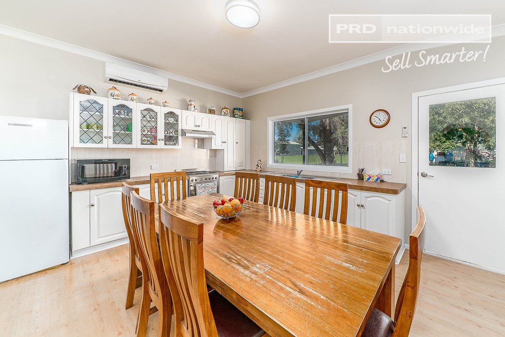11 Lamprey Avenue GUMLY GUMLY 9