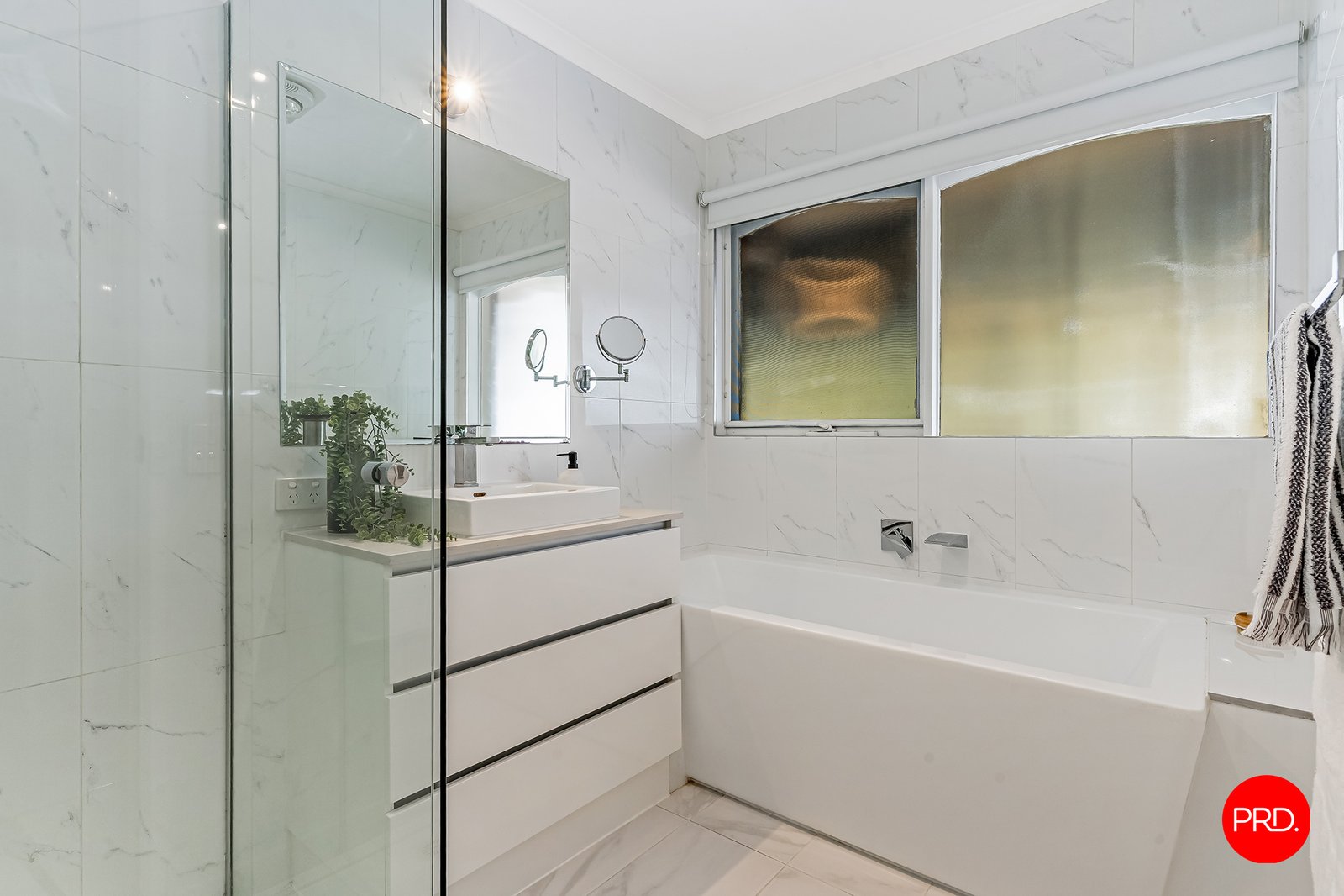 11 Lawrence Road STRATHFIELDSAYE 14