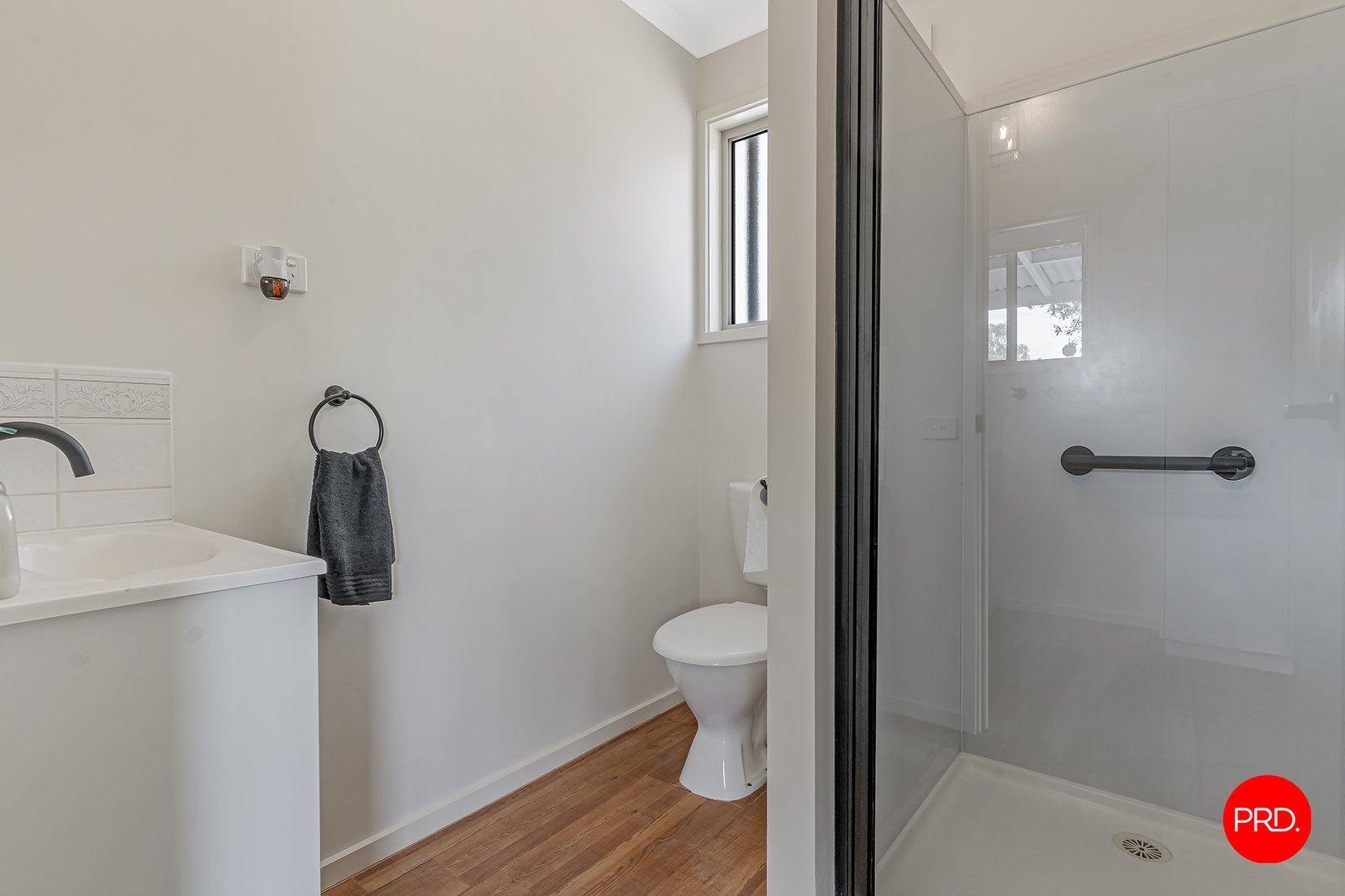 11 Lawrence Road STRATHFIELDSAYE 27