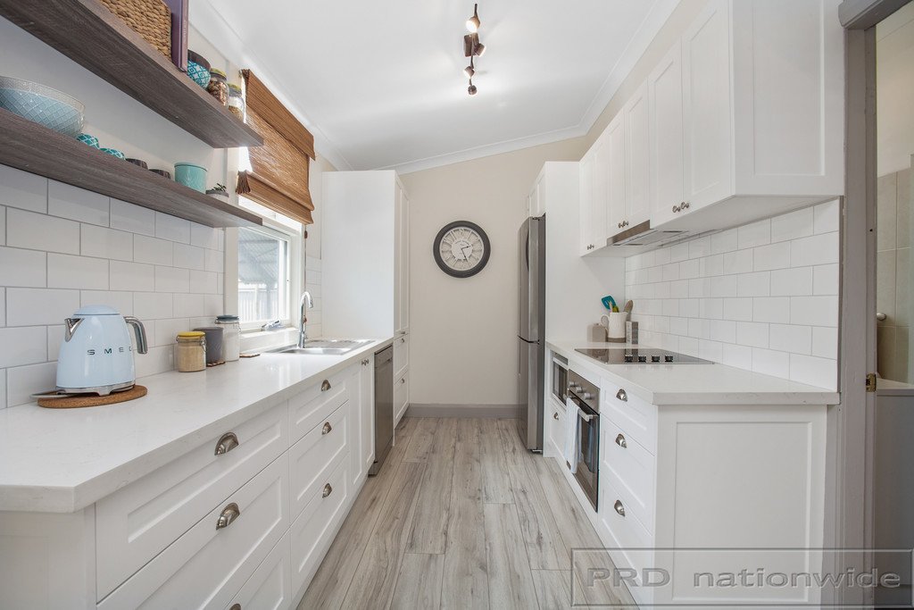 11 Lawson Street BERESFIELD 6