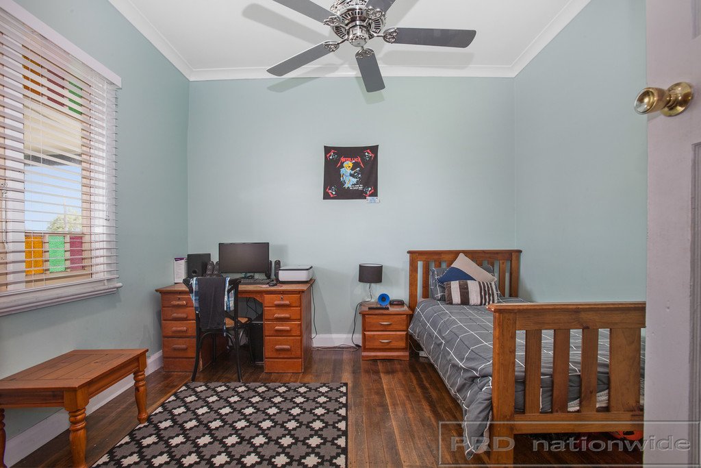 11 Lawson Street BERESFIELD 9