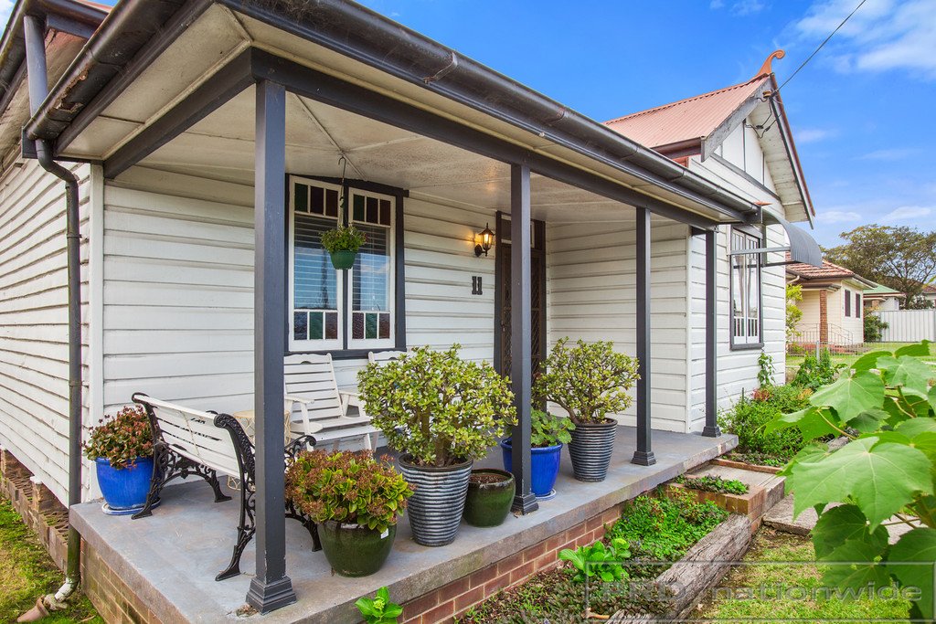 11 Lawson Street BERESFIELD 18