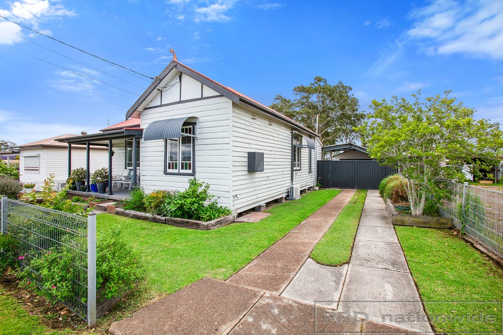 11 Lawson Street BERESFIELD 19