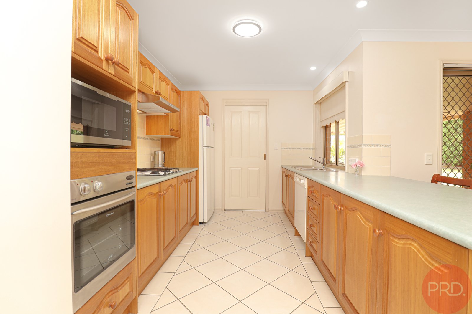 11 Leinster Circuit ASHTONFIELD 6