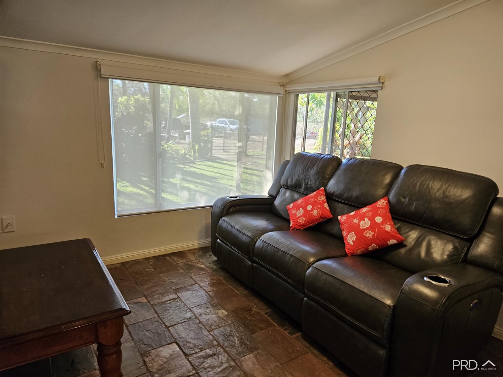 11 Lennard Road DERBY 9